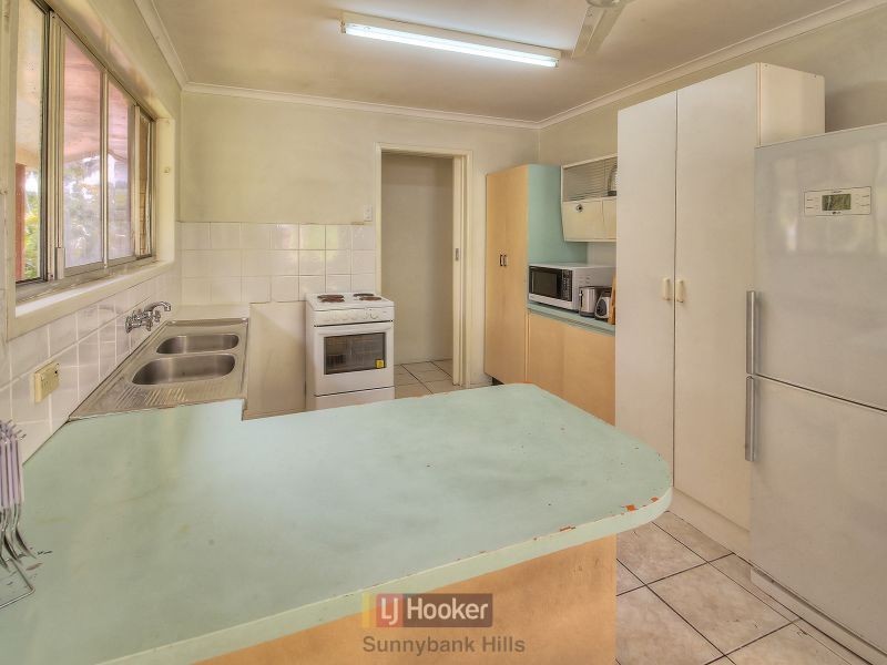 124 Bankside Street, Nathan QLD 4111