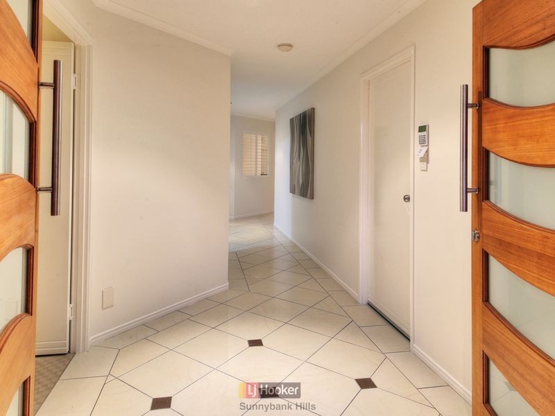 2 Lily Circuit, Kuraby QLD 4112