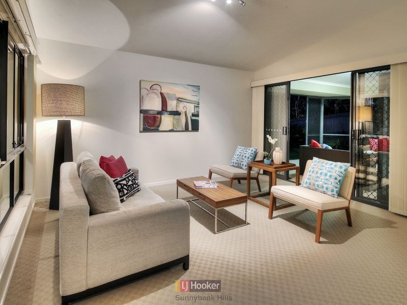 2 Lily Circuit, Kuraby QLD 4112