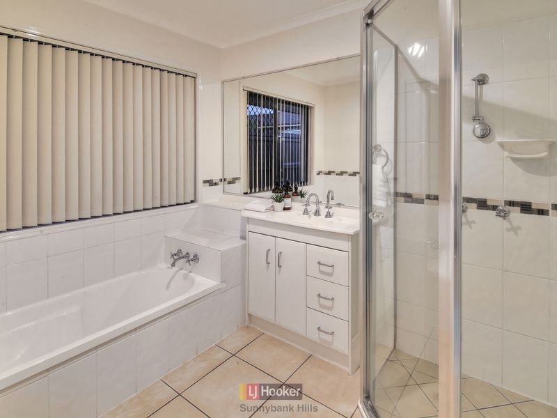 2 Lily Circuit, Kuraby QLD 4112