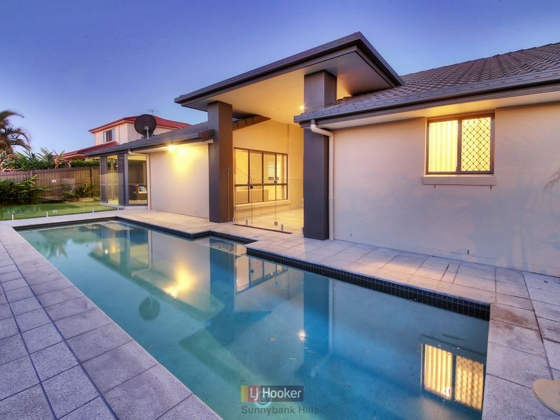 2 Lily Circuit, Kuraby QLD 4112