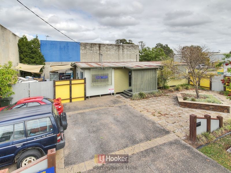 18 Richland Avenue, Coopers Plains QLD 4108