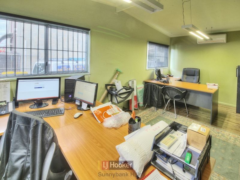 18 Richland Avenue, Coopers Plains QLD 4108