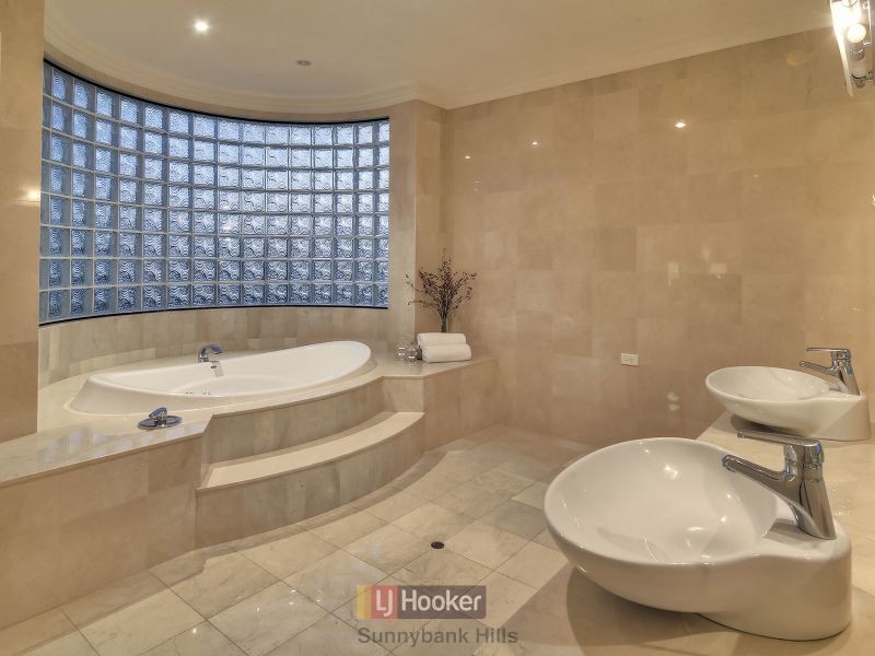 68 Kardella Street, Stretton QLD 4116