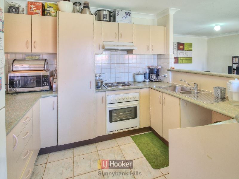 20 Macknish Crescent, Coopers Plains QLD 4108