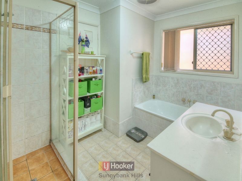 20 Macknish Crescent, Coopers Plains QLD 4108