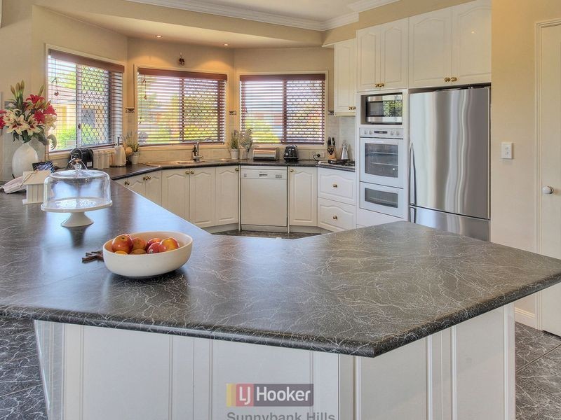 1 Cumberland Place, Parkinson QLD 4115