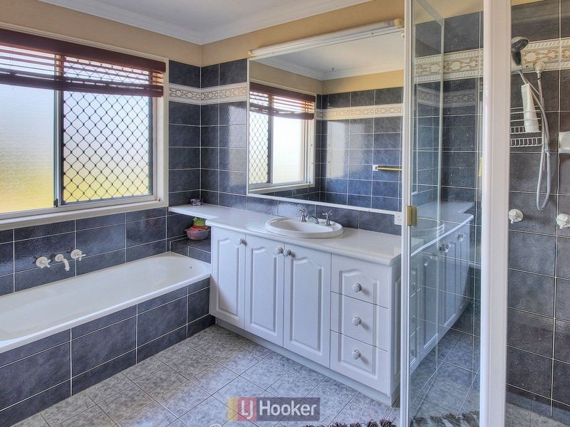 1 Cumberland Place, Parkinson QLD 4115