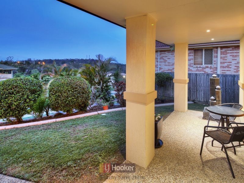 27 Lancaster Circuit, Stretton QLD 4116