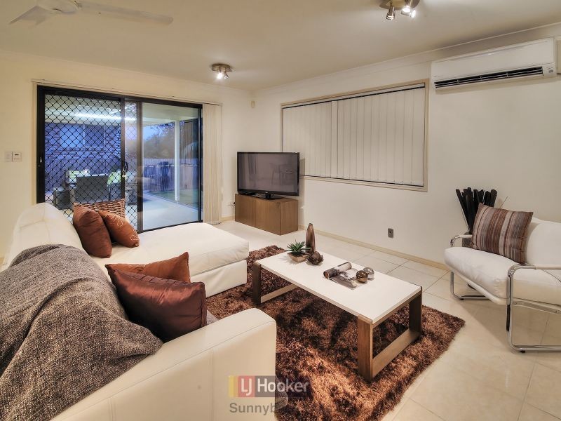 27 Lancaster Circuit, Stretton QLD 4116