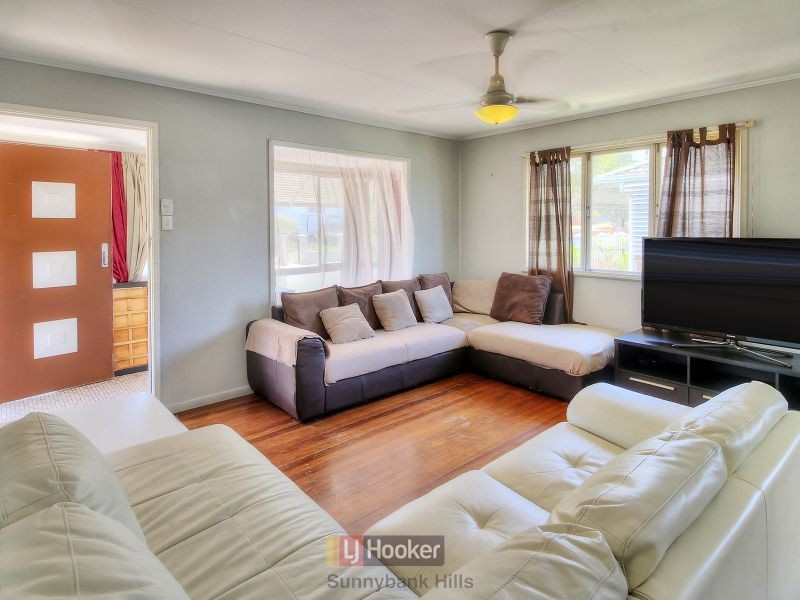 25 Baroda Street, Coopers Plains QLD 4108