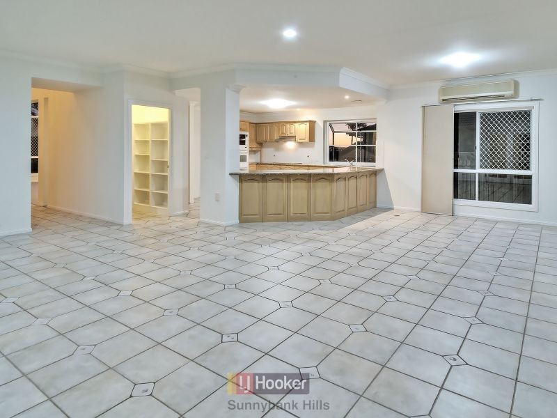 20 Tulipwood Place, Stretton QLD 4116