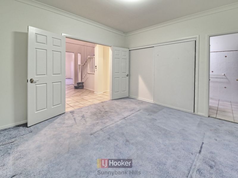 20 Tulipwood Place, Stretton QLD 4116