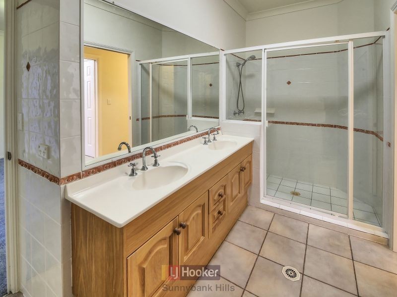 20 Tulipwood Place, Stretton QLD 4116