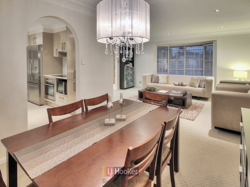 9 Hoover Court, Stretton QLD 4116