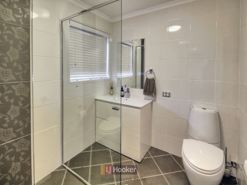 9 Hoover Court, Stretton QLD 4116