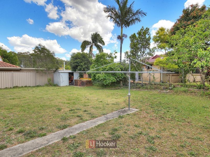 100 Springfield Street, Macgregor QLD 4109