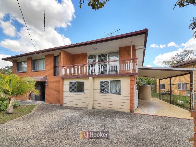 100 Springfield Street, Macgregor QLD 4109