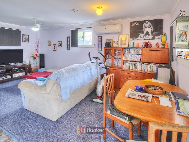 10 Kenny Street, Woodridge QLD 4114