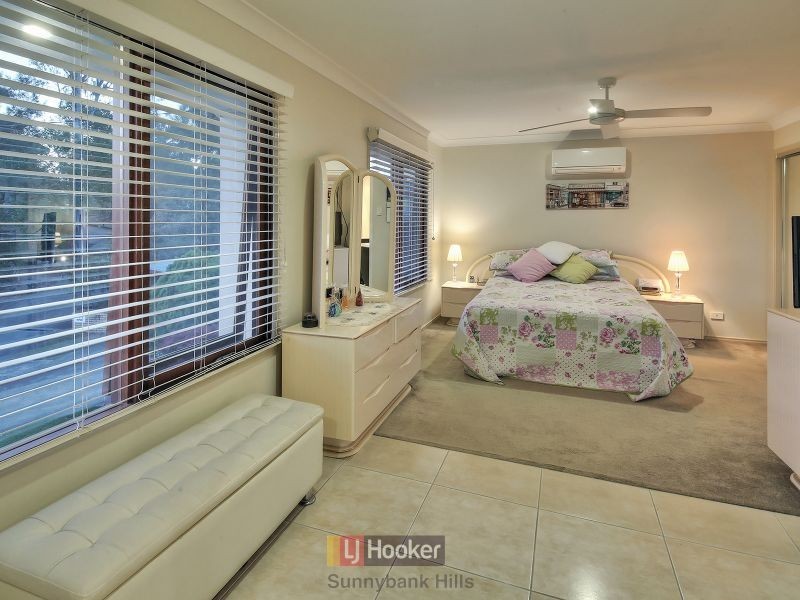 21 Avocado Street, Macgregor QLD 4109