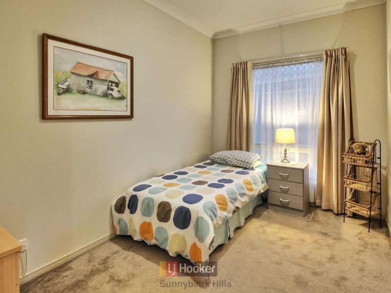 21 Avocado Street, Macgregor QLD 4109