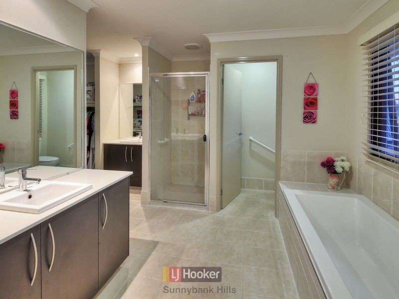 21 Avocado Street, Macgregor QLD 4109