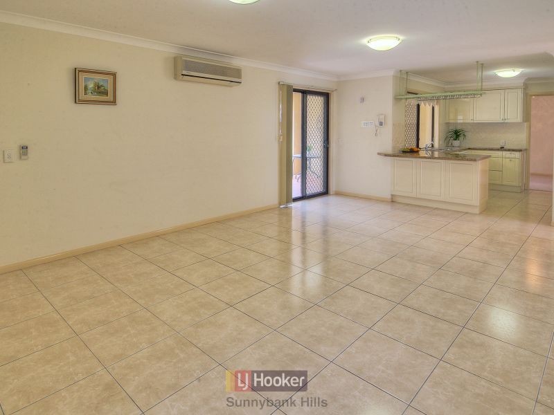 31 Raincliffe Place, Calamvale QLD 4116
