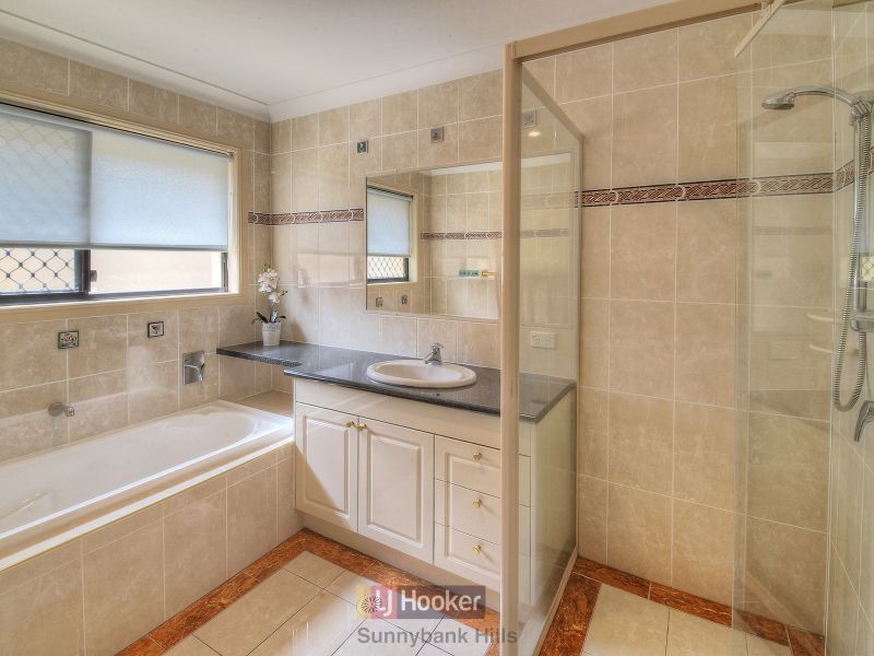 31 Raincliffe Place, Calamvale QLD 4116