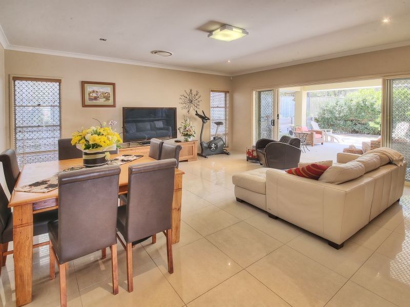 23 Samuel Street, Calamvale QLD 4116