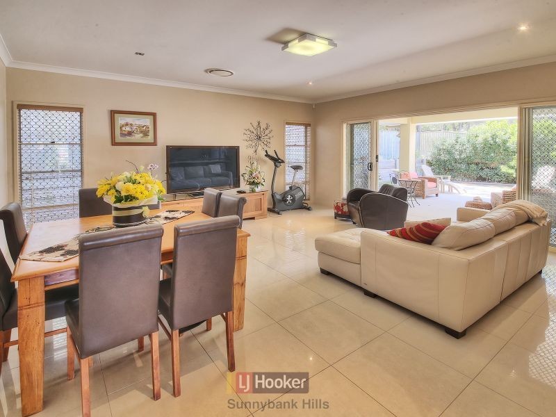 23 Samuel Street, Calamvale QLD 4116