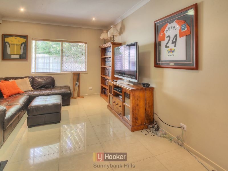 23 Samuel Street, Calamvale QLD 4116