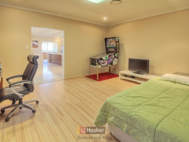 23 Samuel Street, Calamvale QLD 4116