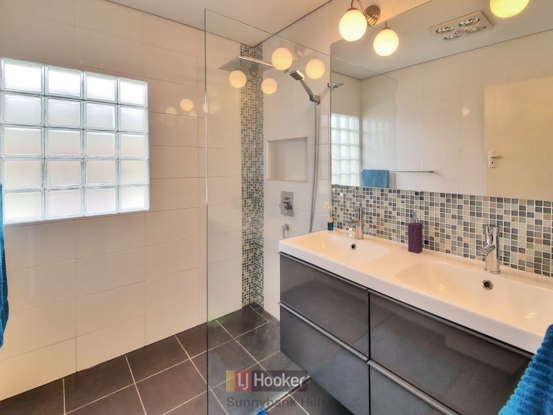 54 Keeling Street, Coopers Plains QLD 4108