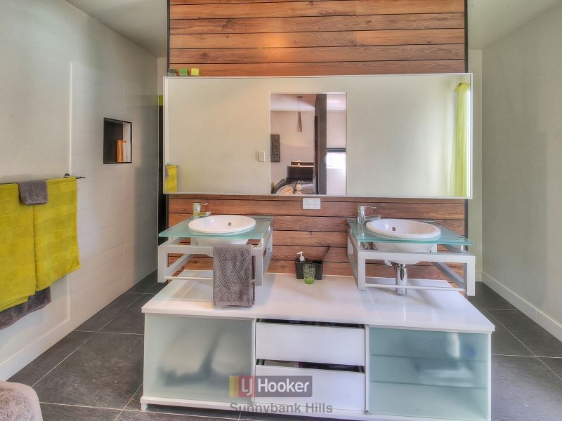 23 Collett Street, Eight Mile Plains QLD 4113