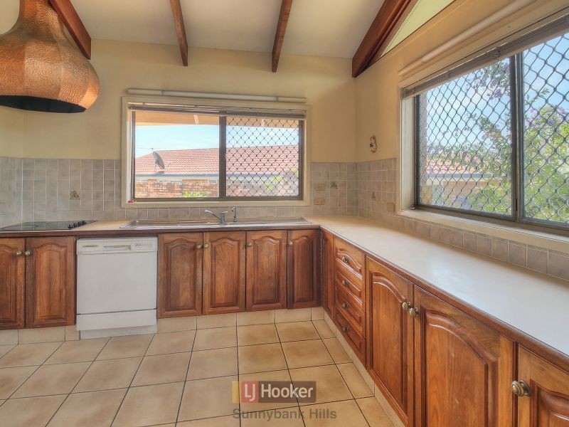 2 Aminta Street, Sunnybank QLD 4109