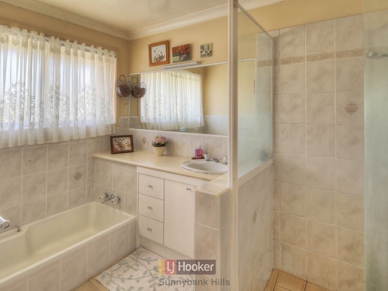 2 Aminta Street, Sunnybank QLD 4109