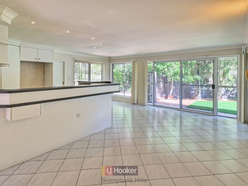 12 Allara Place, Eight Mile Plains QLD 4113