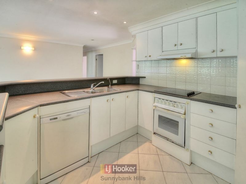 12 Allara Place, Eight Mile Plains QLD 4113