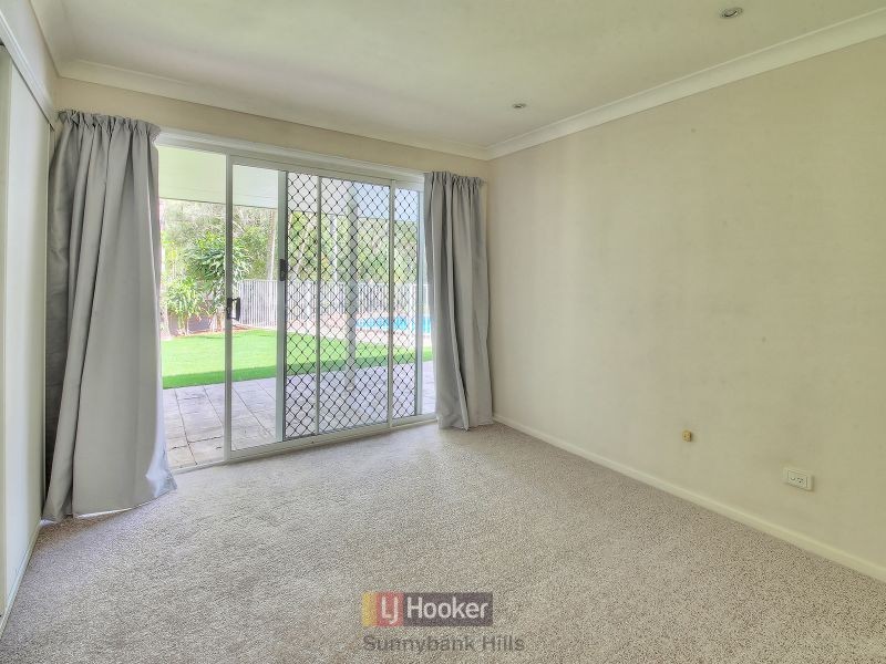 12 Allara Place, Eight Mile Plains QLD 4113