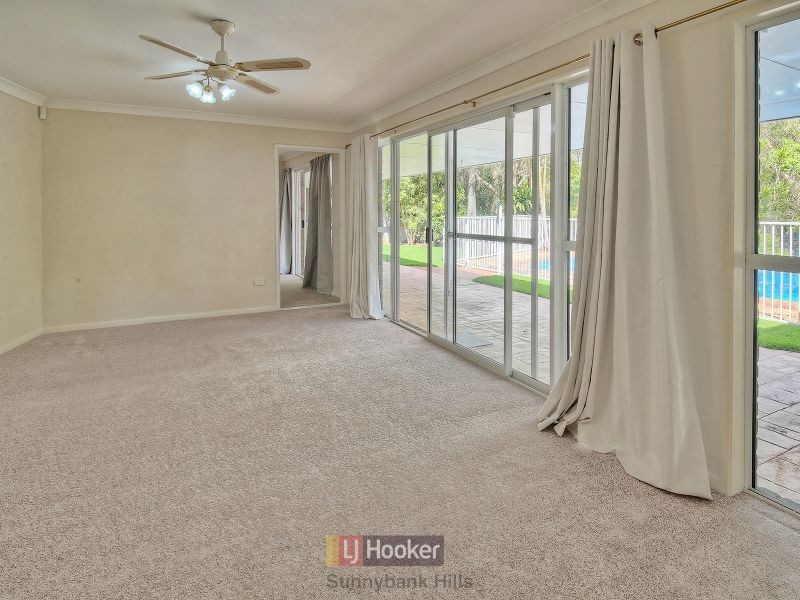 12 Allara Place, Eight Mile Plains QLD 4113