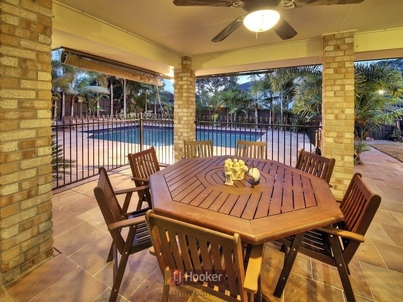 4 Glenelg Place, Parkinson QLD 4115