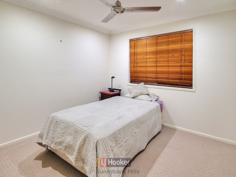 4 Glenelg Place, Parkinson QLD 4115