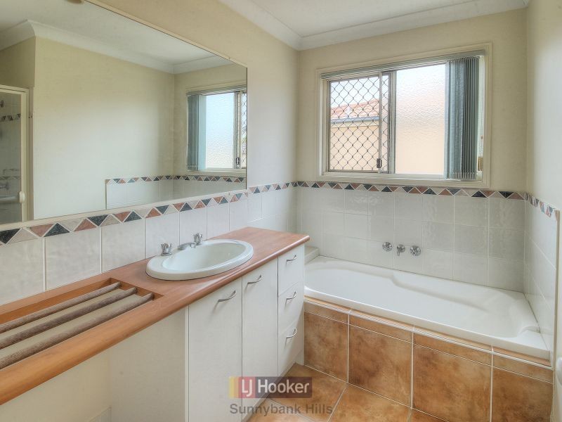 34 Diamond Place, Runcorn QLD 4113