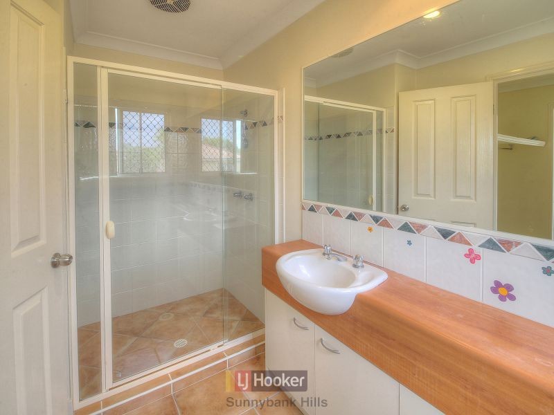 34 Diamond Place, Runcorn QLD 4113