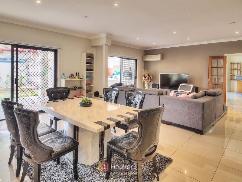 106 Lancaster Circuit, Stretton QLD 4116