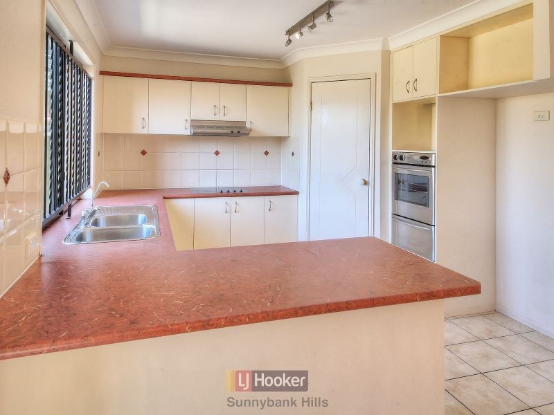 74 Sunflower Crescent, Calamvale QLD 4116