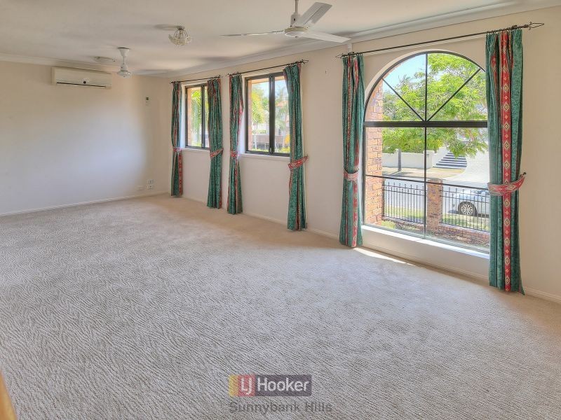 74 Sunflower Crescent, Calamvale QLD 4116