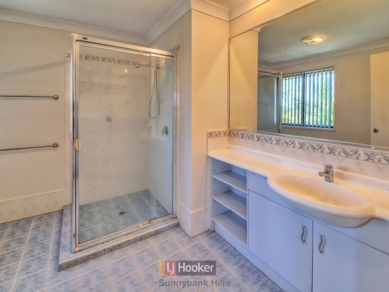 74 Sunflower Crescent, Calamvale QLD 4116