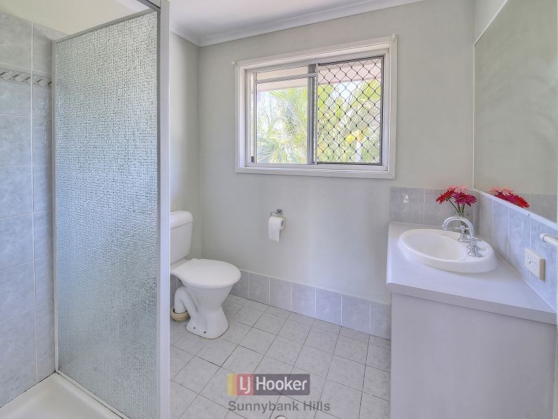 26 Carnation Crescent, Calamvale QLD 4116