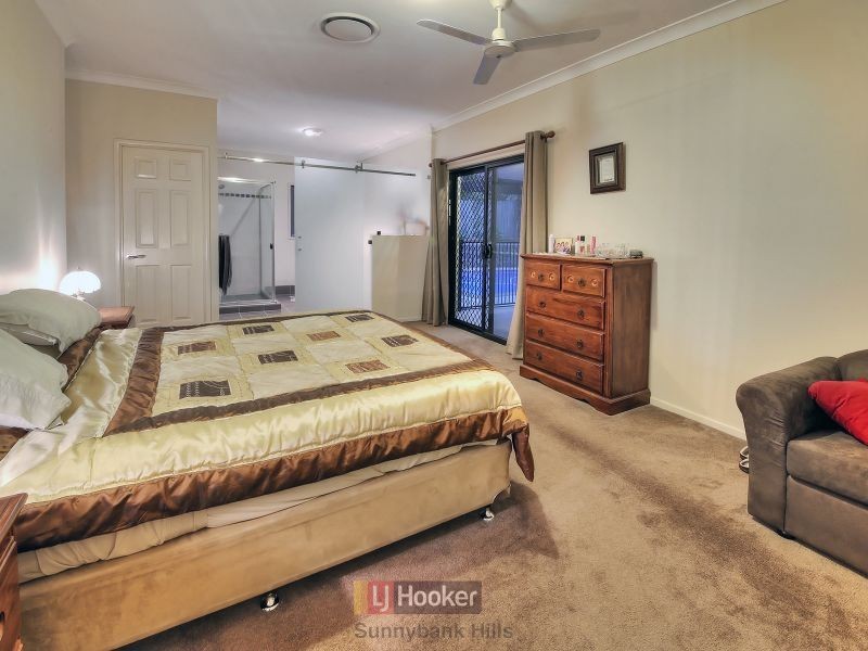 7 Sumayyah Place, Calamvale QLD 4116